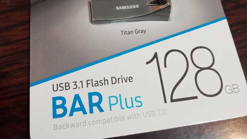 【不專業評測】風馳電掣，讀取速度300MB！SAMSUNG 三星 BAR Plus USB3.1 128GB 隨身碟 深空灰 開箱